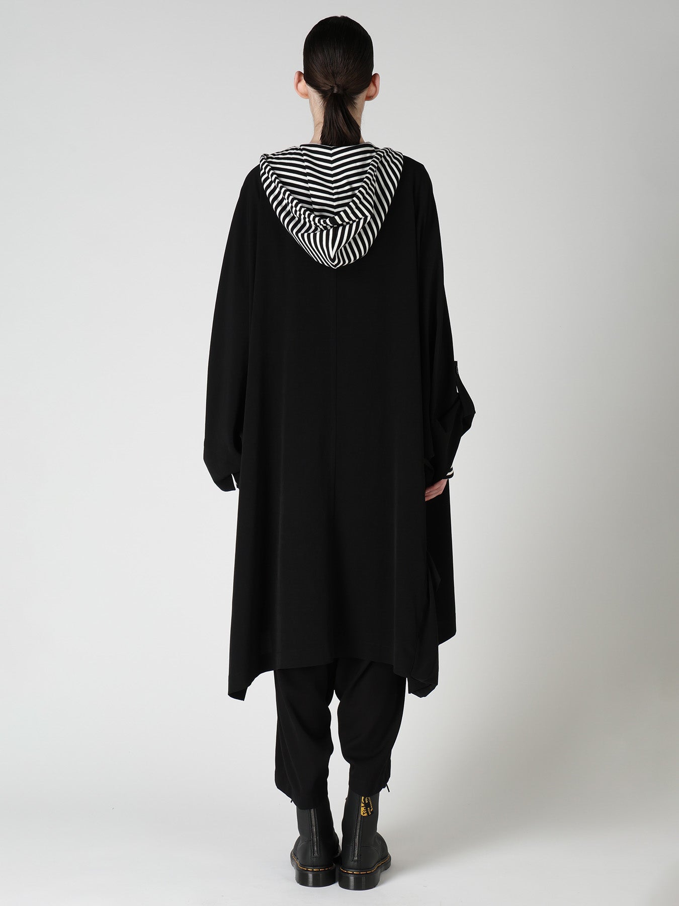 TA/PE CREPE DE CHINE COLLARLESS DOLMAN COAT – THE SHOP YOHJI YAMAMOTO
