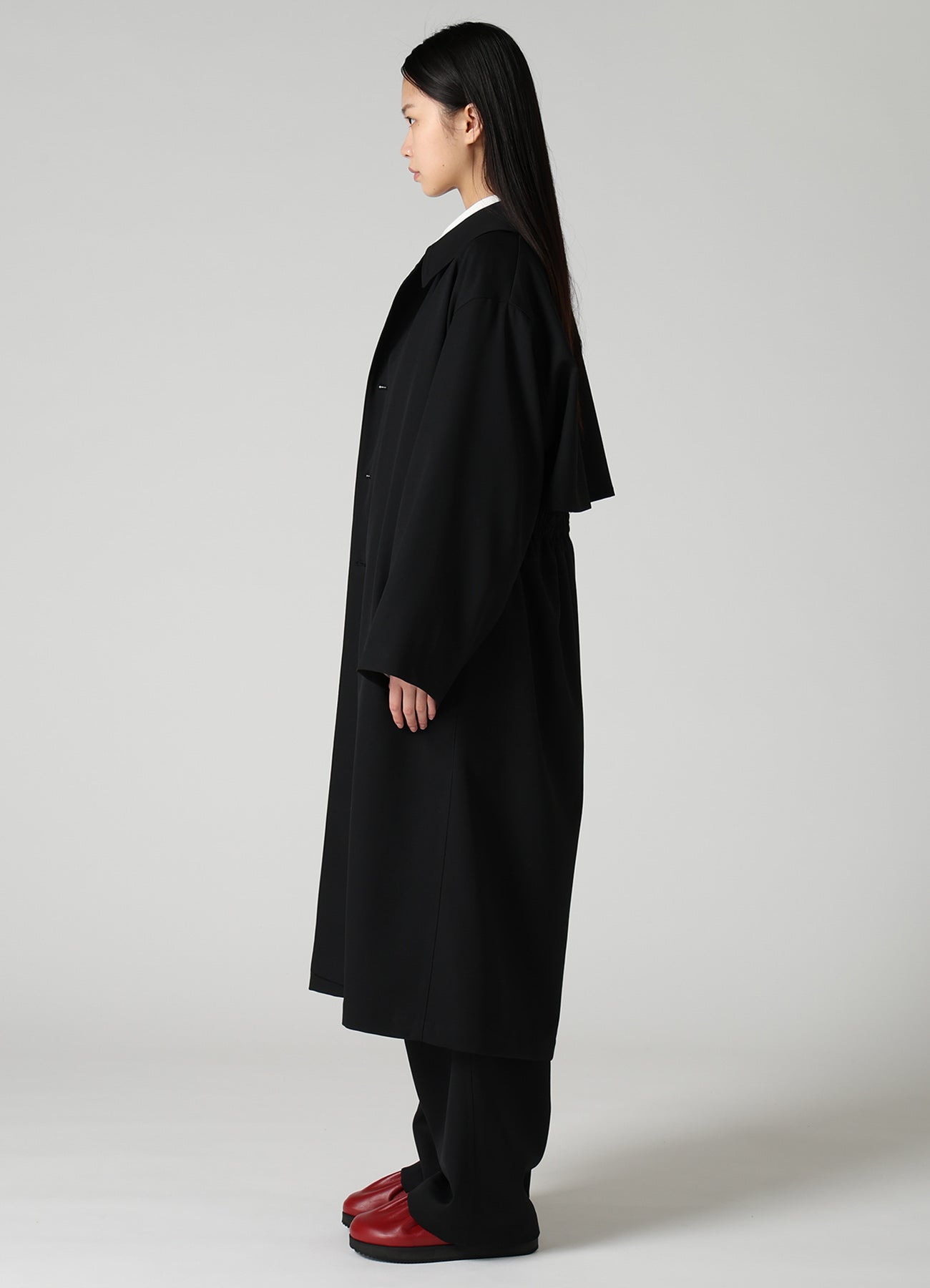 WOOL GABARDINE GATHERED COAT
