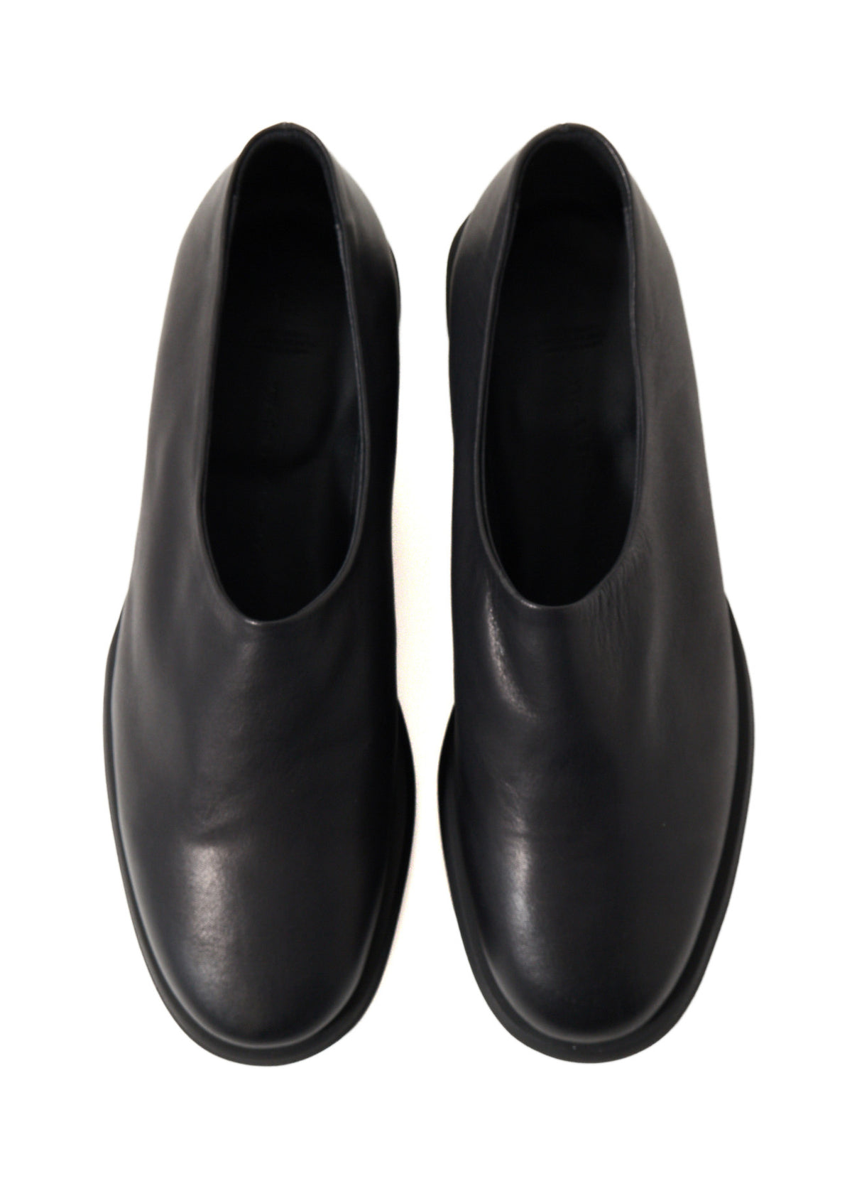 SOFT SMOOTH LEATHER SLIP-ONS