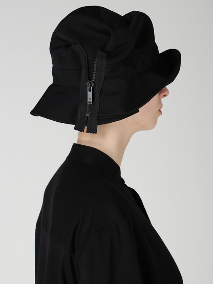 HARD TWISTED WOOL GABARDINE HAT WITH ZIP