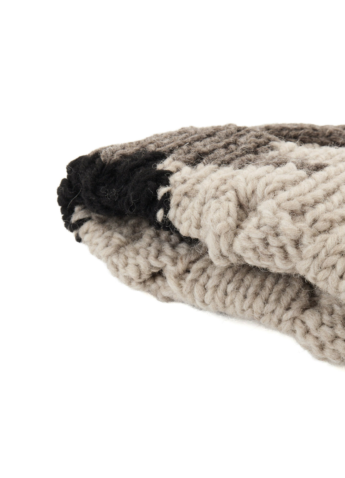 ANIMAL PATTERN HAND-KNIT CAP