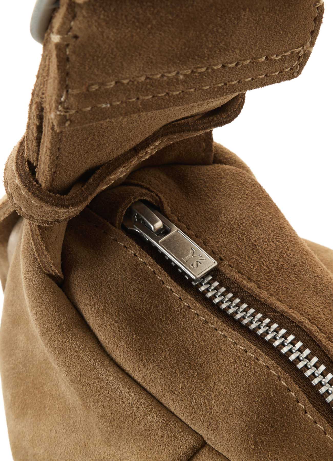 HEAVY VELOUR GYOZA-STYLE BAG