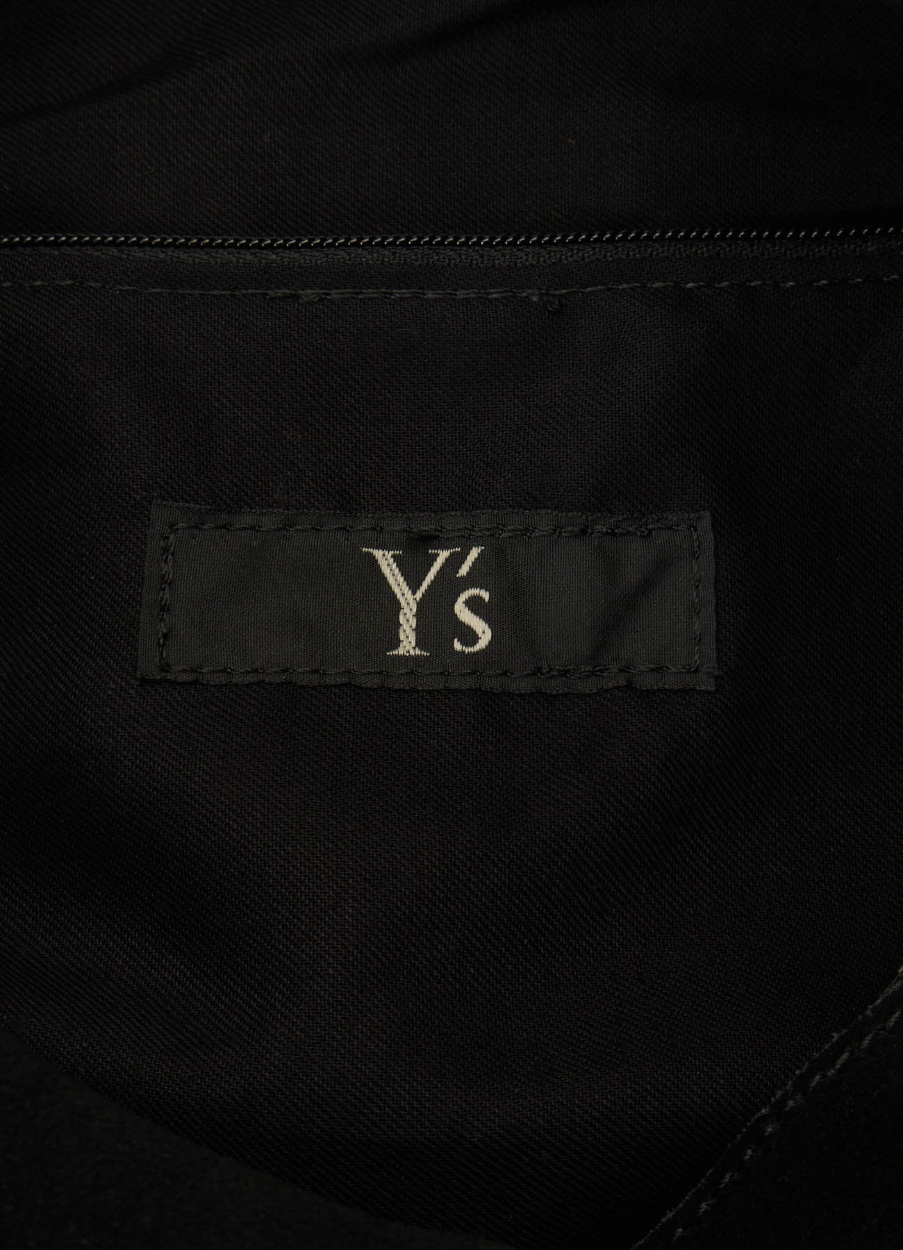 HEAVY VELOUR GYOZA-STYLE BAG