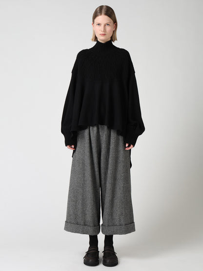 ROUND YOKE HIGH NECK FLARE PULLOVER