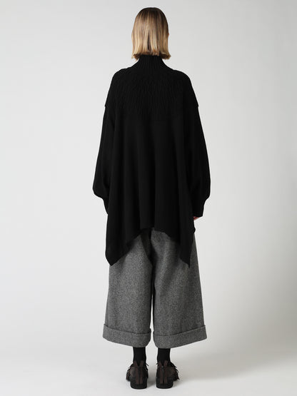 ROUND YOKE HIGH NECK FLARE PULLOVER