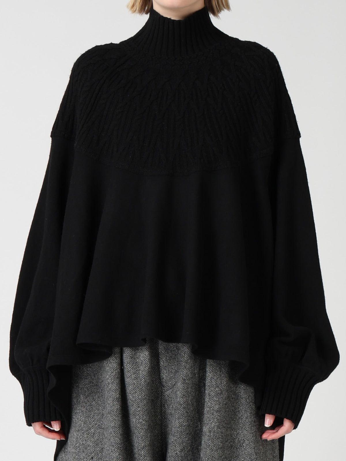 ROUND YOKE HIGH NECK FLARE PULLOVER