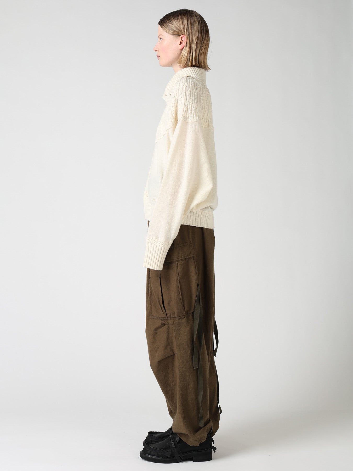 ROUND YOKE ARRANGED CARDIGAN
