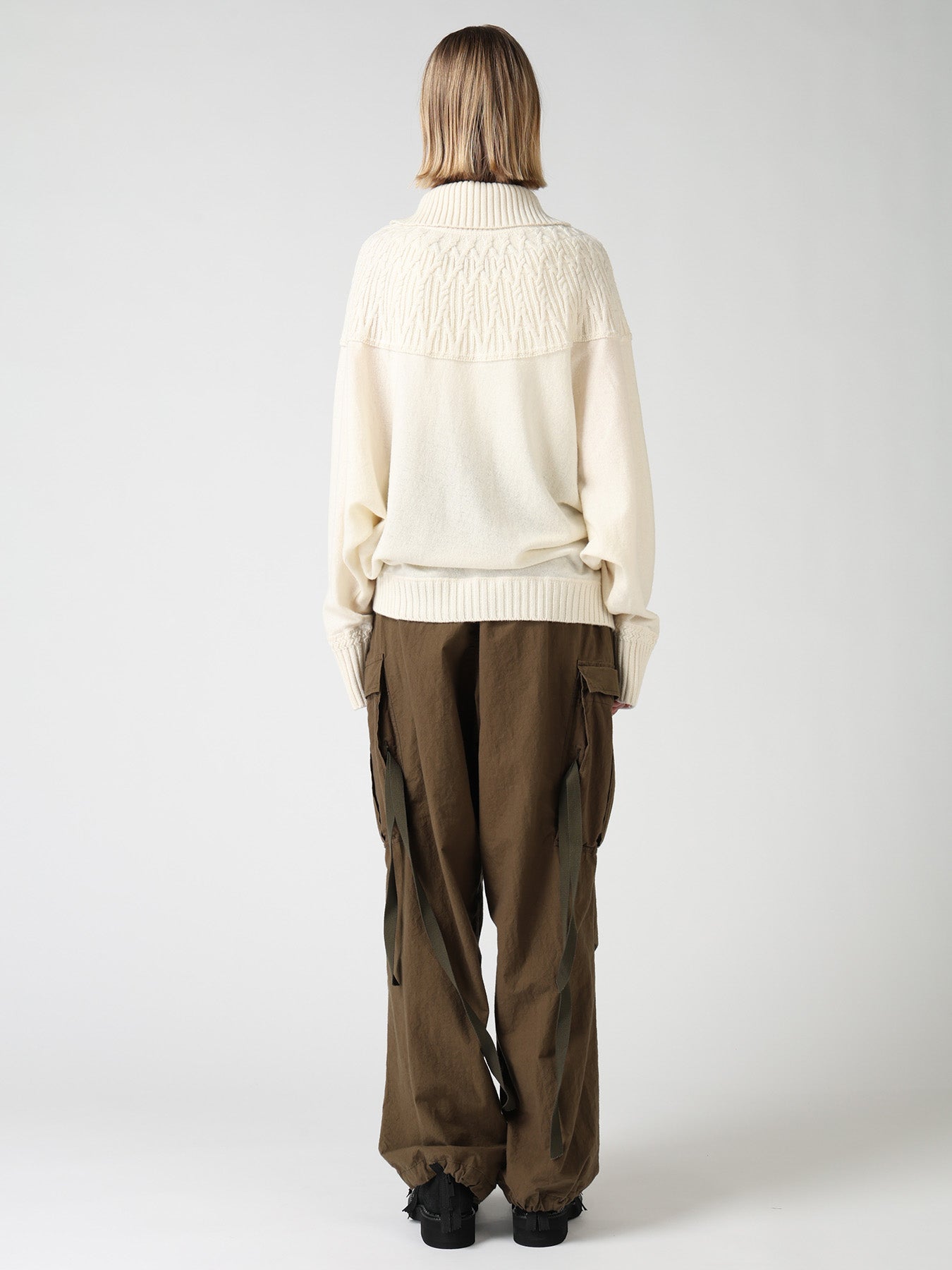 ROUND YOKE ARRANGED CARDIGAN