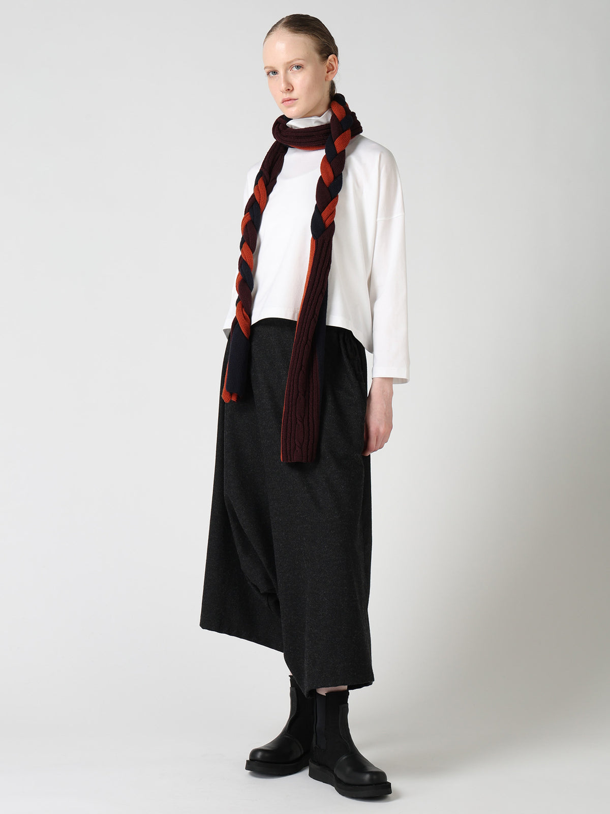 WOOL BRAIDED SCARF