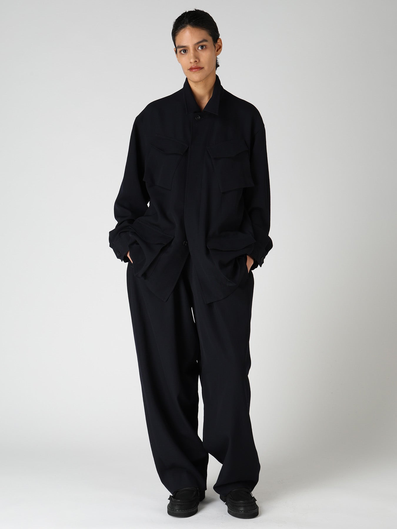 WOOL GABARDINE 2-TUCK WIDE PANTS