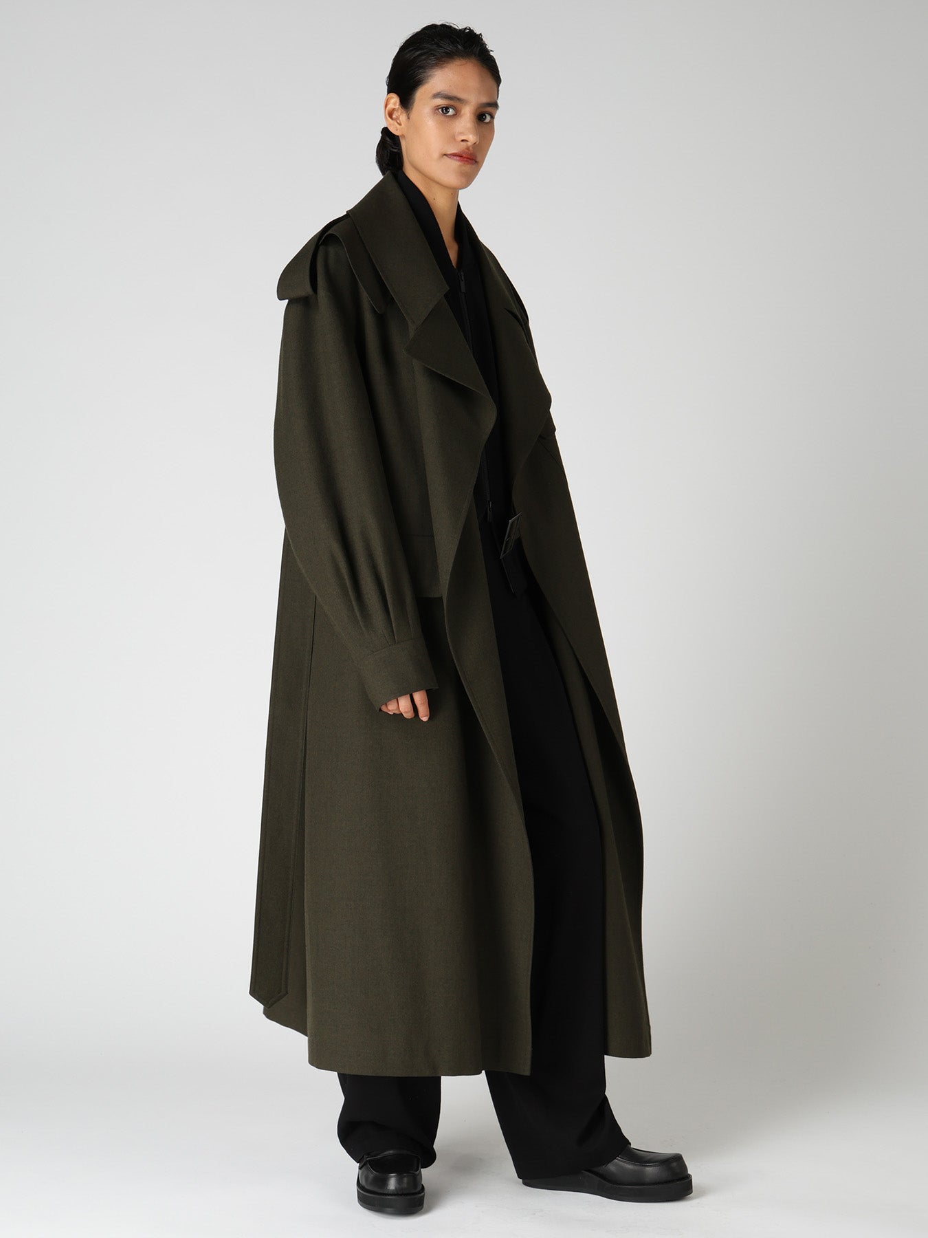 VISCOSE/TRIACETATE BLEND FRONT TUCK SIDE OPEN PANTS