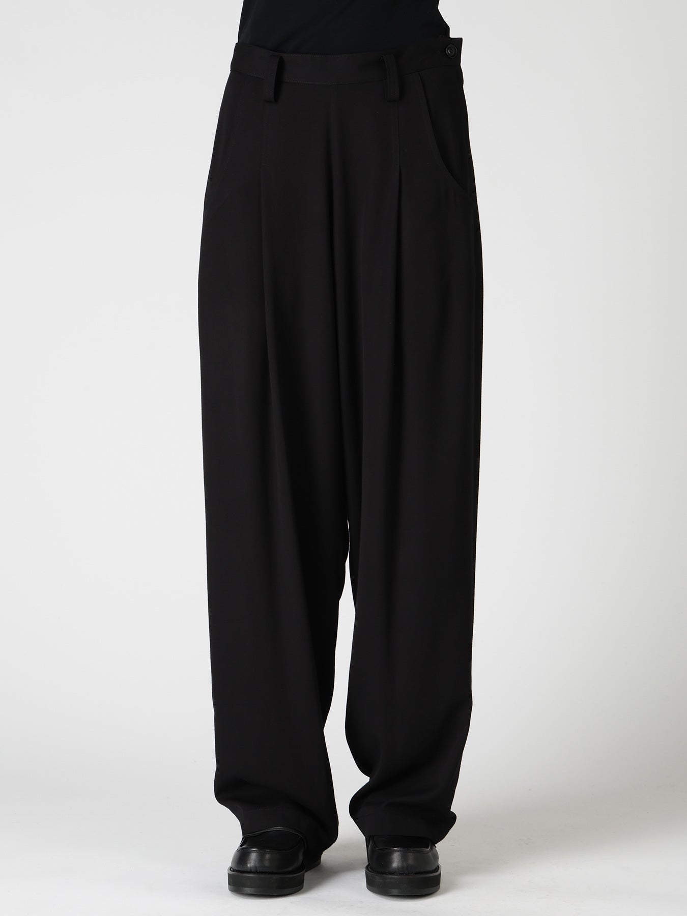 VISCOSE/TRIACETATE BLEND FRONT TUCK SIDE OPEN PANTS – THE SHOP