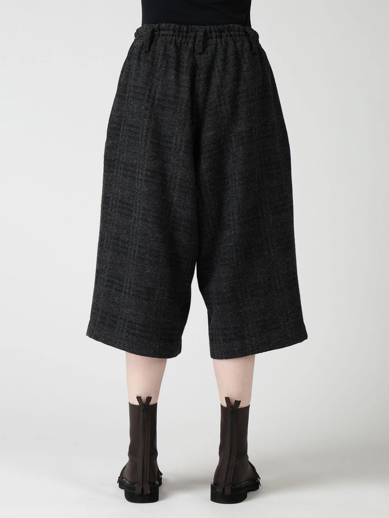WOOL BLEND PLAID 3-TUCK HALF PANTS – THE SHOP YOHJI YAMAMOTO