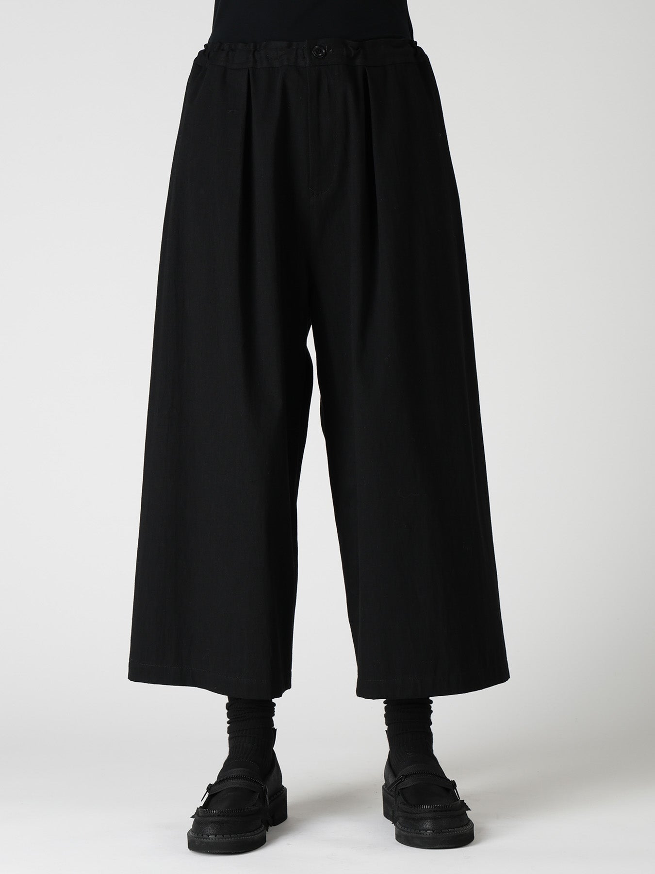 8OZ DENIM WASH FRONT TUCK WIDE PANTS
