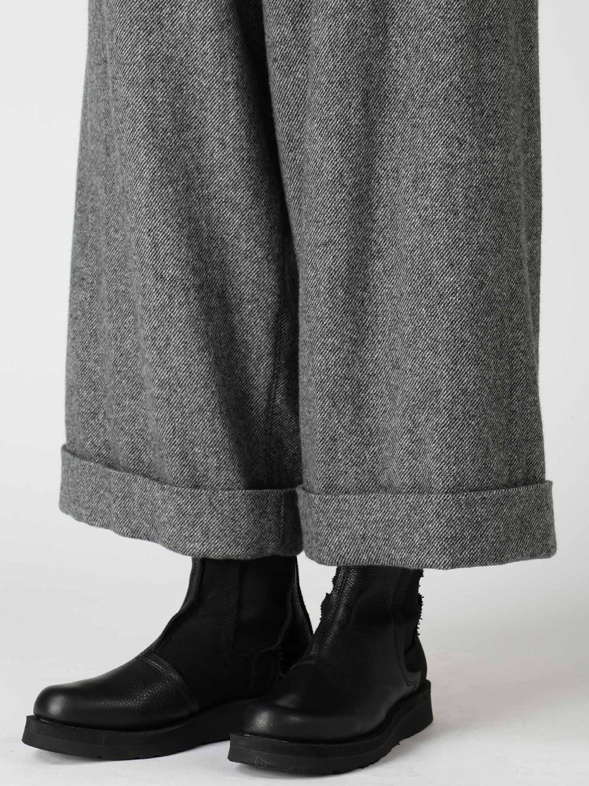 TWILL FLANNEL FRONT CUFFED PANTS