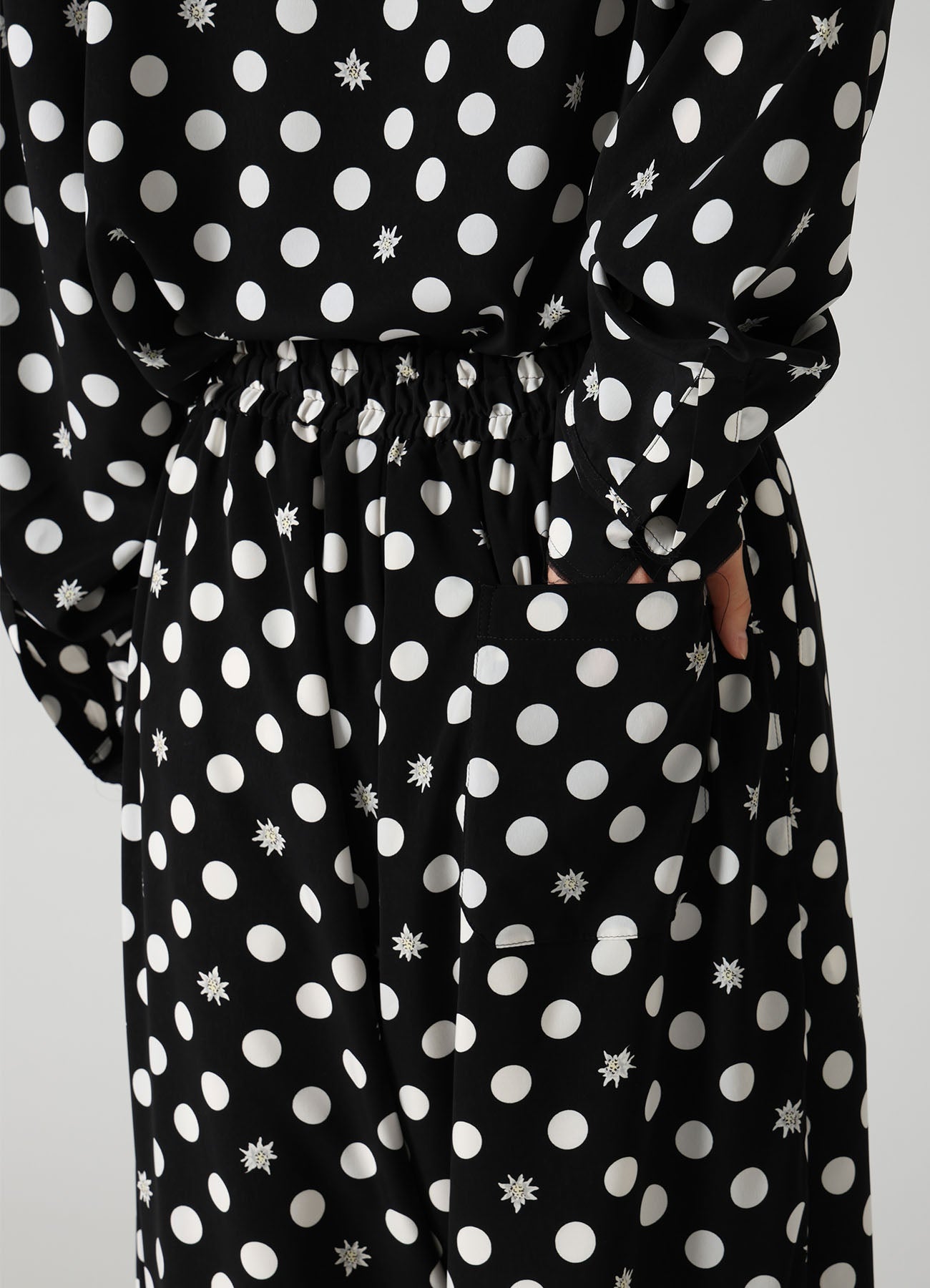 DOT FLOWER PRINT EASY PANTS