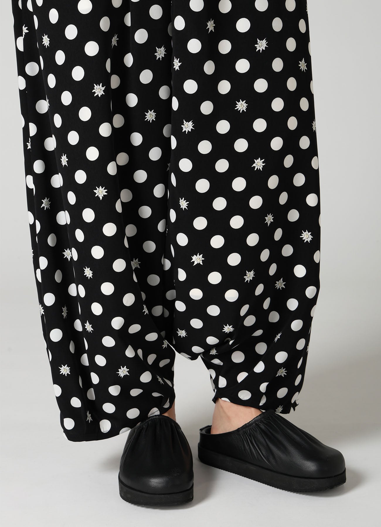 DOT FLOWER PRINT BALLOON PANTS – THE SHOP YOHJI YAMAMOTO