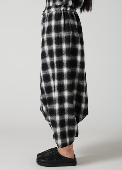 PLAID JACQUARD TUCK PANTS