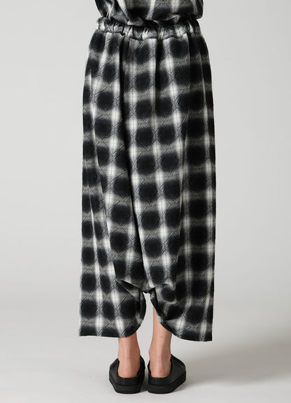 PLAID JACQUARD TUCK PANTS