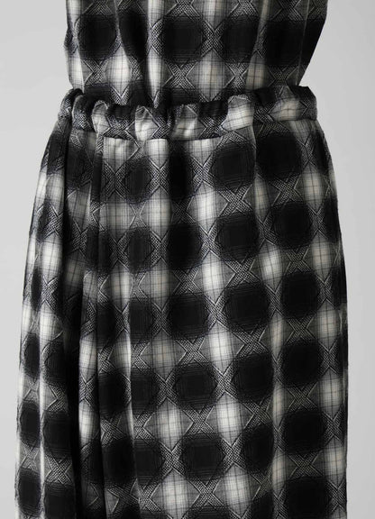 PLAID JACQUARD TUCK PANTS