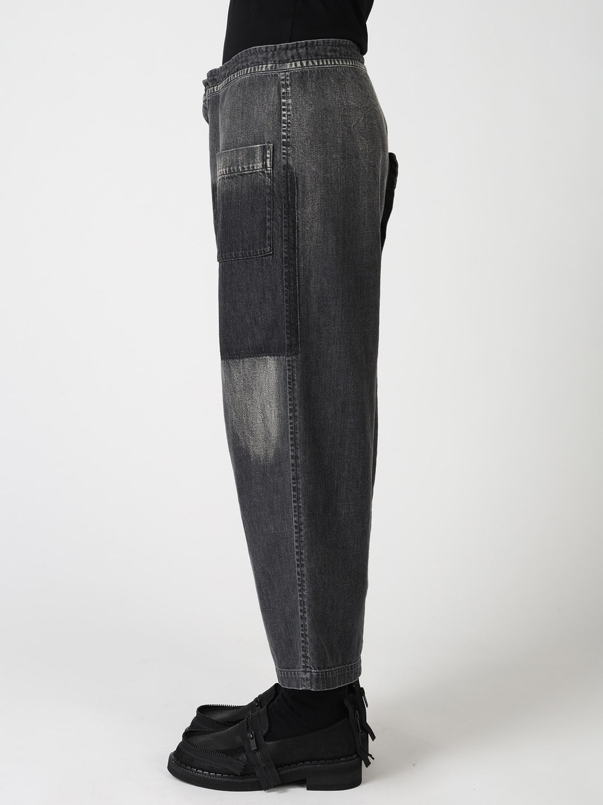 SPOTTED DENIM OUT-POCKET PANTS