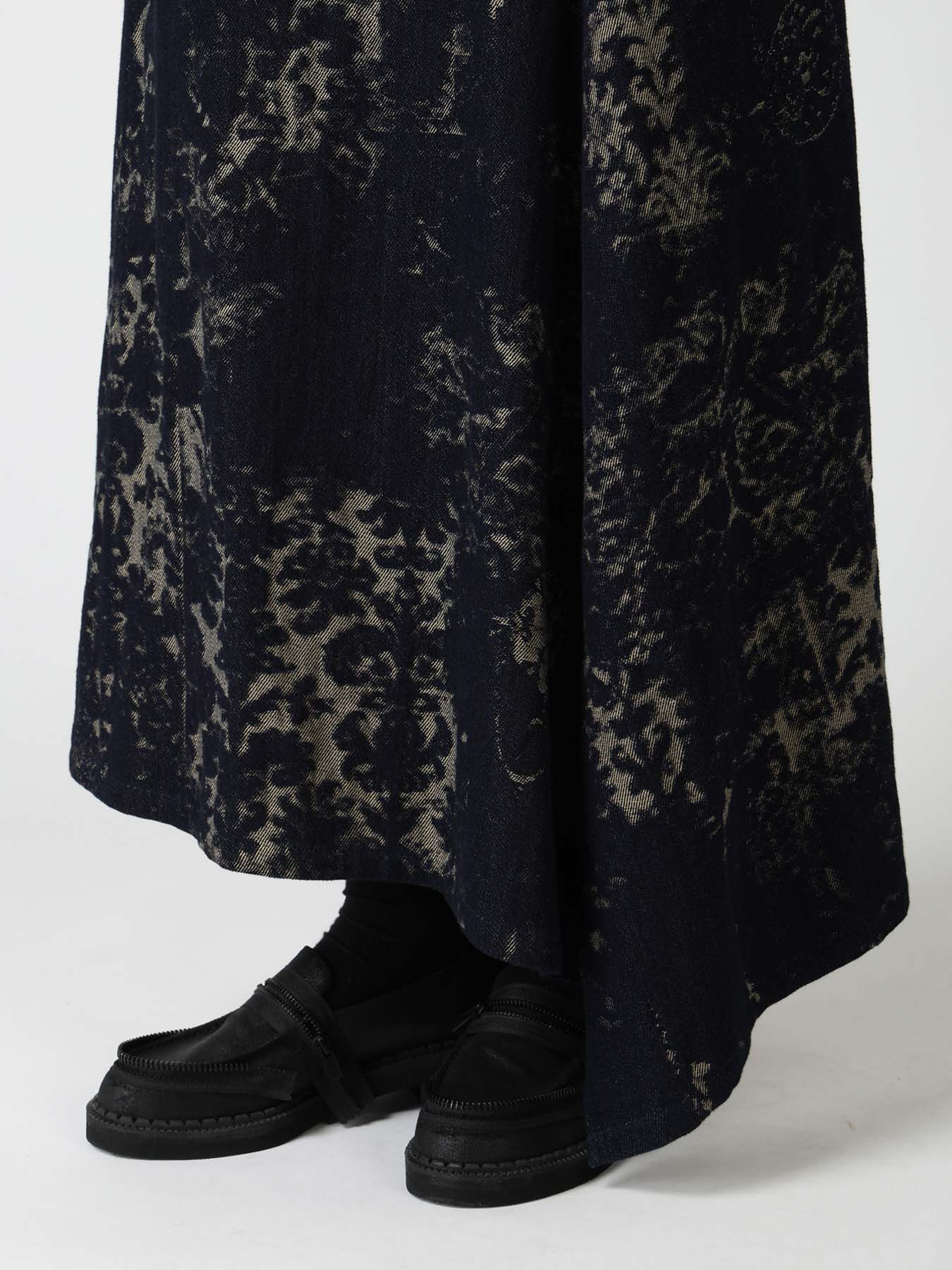 DENIM JACQUARD FRONT CUT-OUT SKIRT