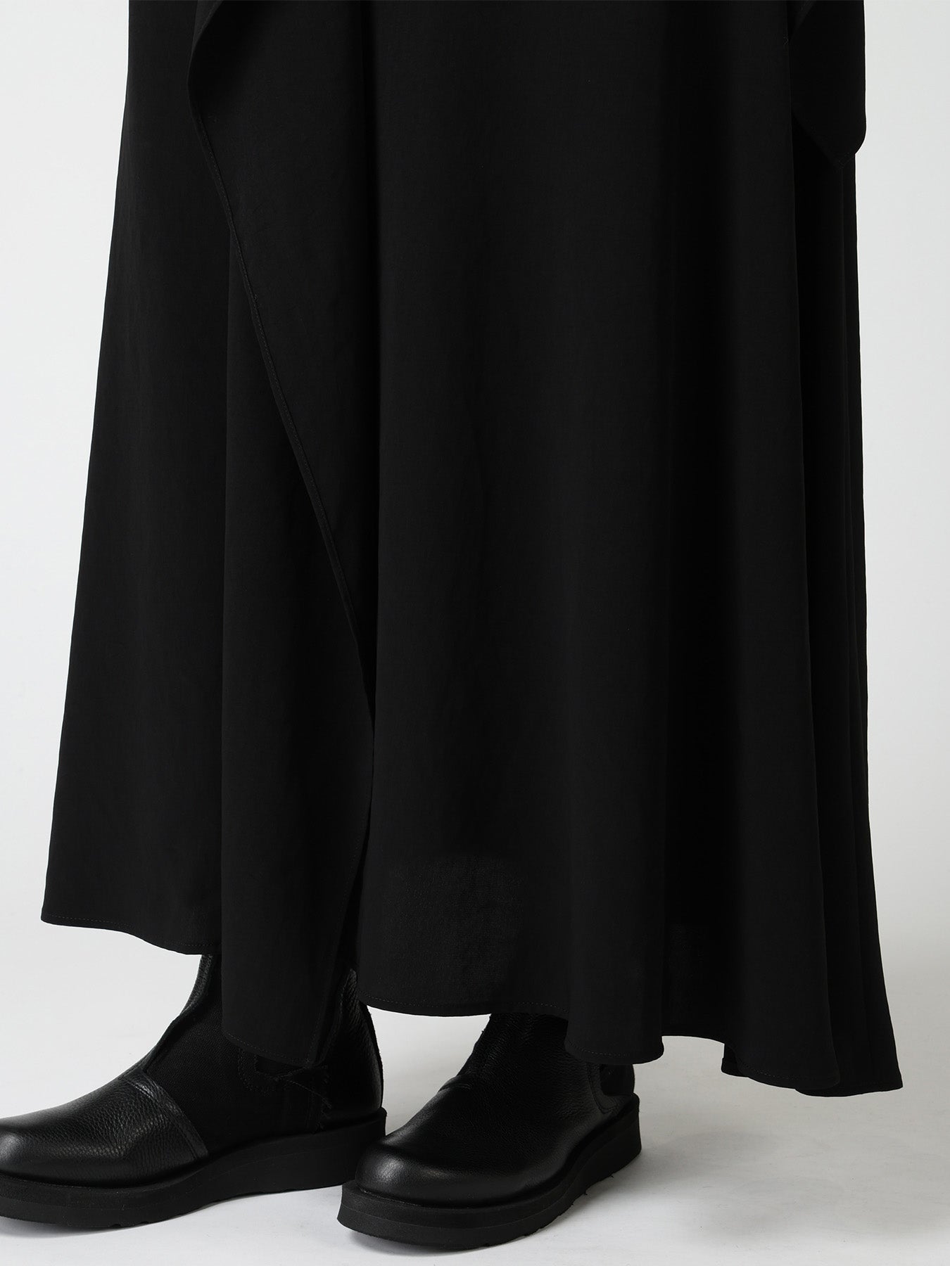 TA/PE CREPE DE CHINE ASYMMETRIC DRAPE SKIRT