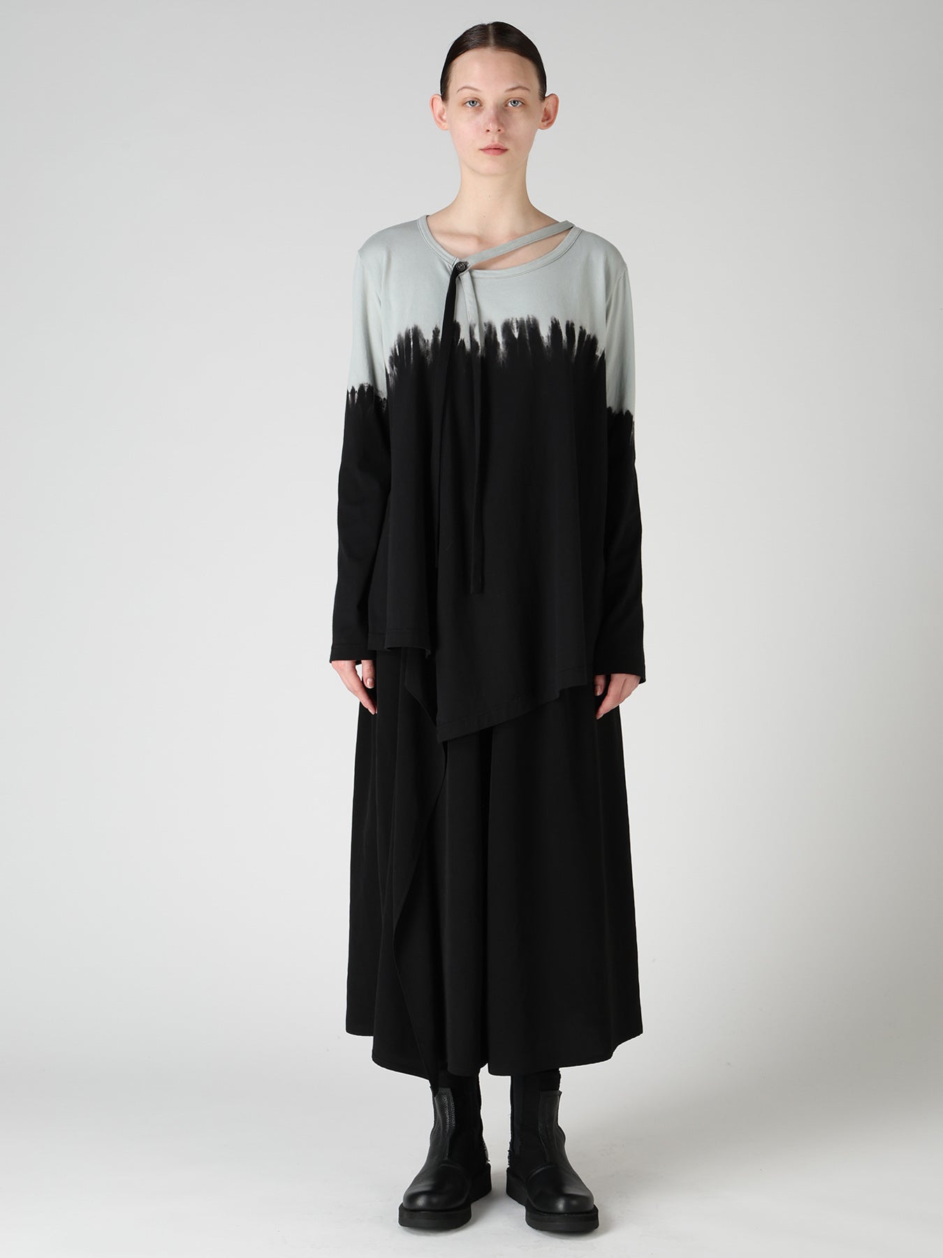 DISCHARGE DYED LONG SLEEVE ASYMMETRIC T-SHIRT