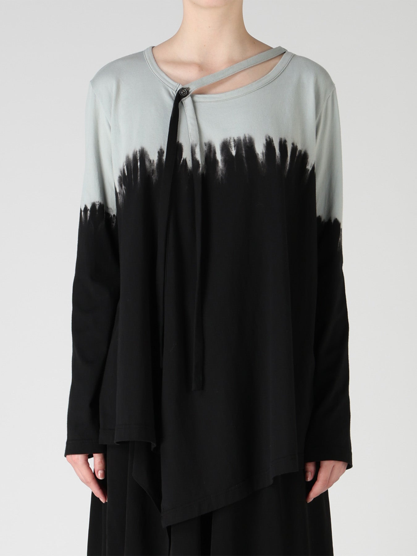 DISCHARGE DYED LONG SLEEVE ASYMMETRIC T-SHIRT