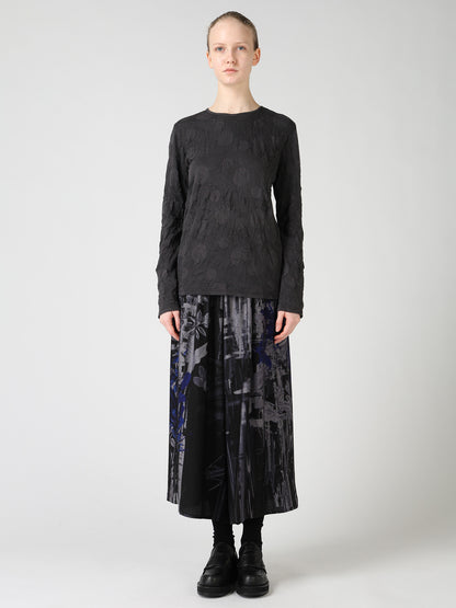 RANDOM DOT JACQUARD LONG SLEEVE T-SHIRT