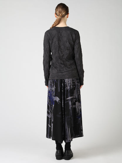 RANDOM DOT JACQUARD LONG SLEEVE T-SHIRT