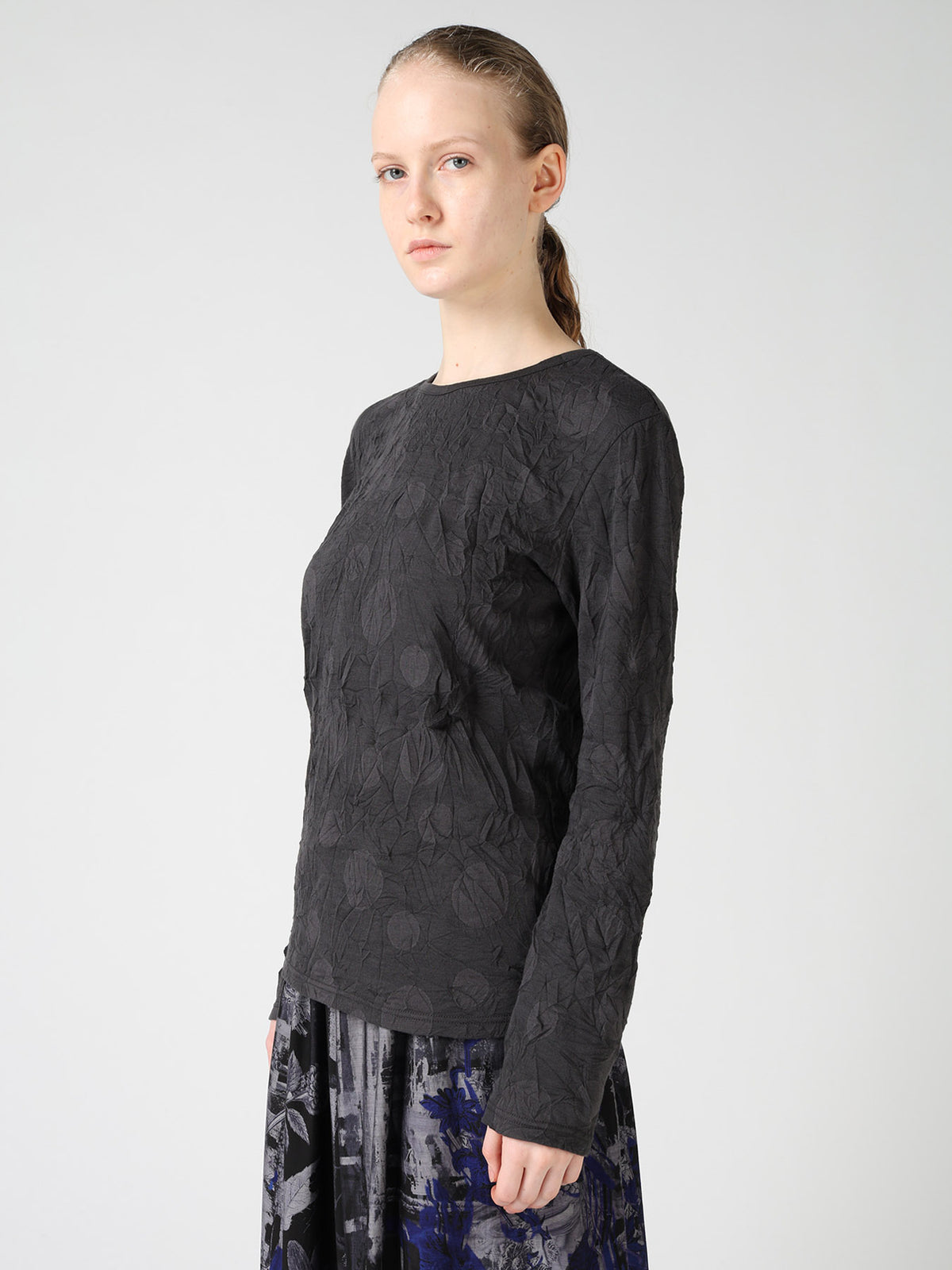RANDOM DOT JACQUARD LONG SLEEVE T-SHIRT