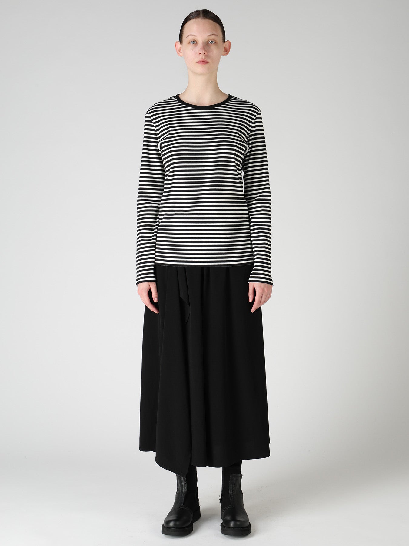 STRIPE RIB ROUND NECK LONG SLEEVE T-SHIRT