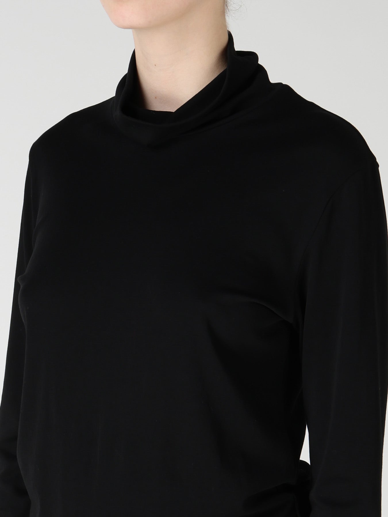 COTTON INTERLOCK HIGH NECK LONG SLEEVE T-SHIRT
