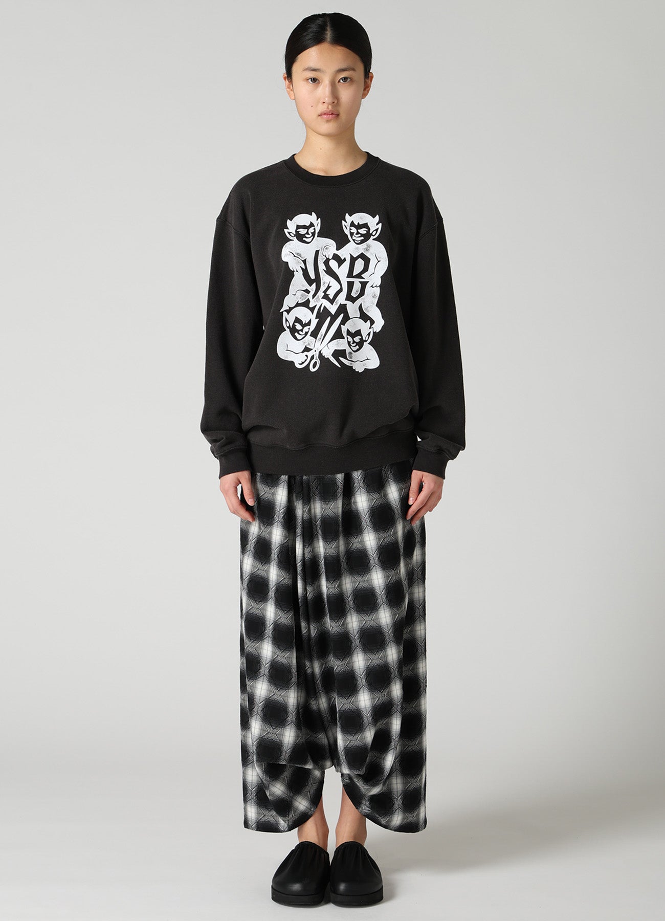 DEVIL PRINT SWEAT SHIRT