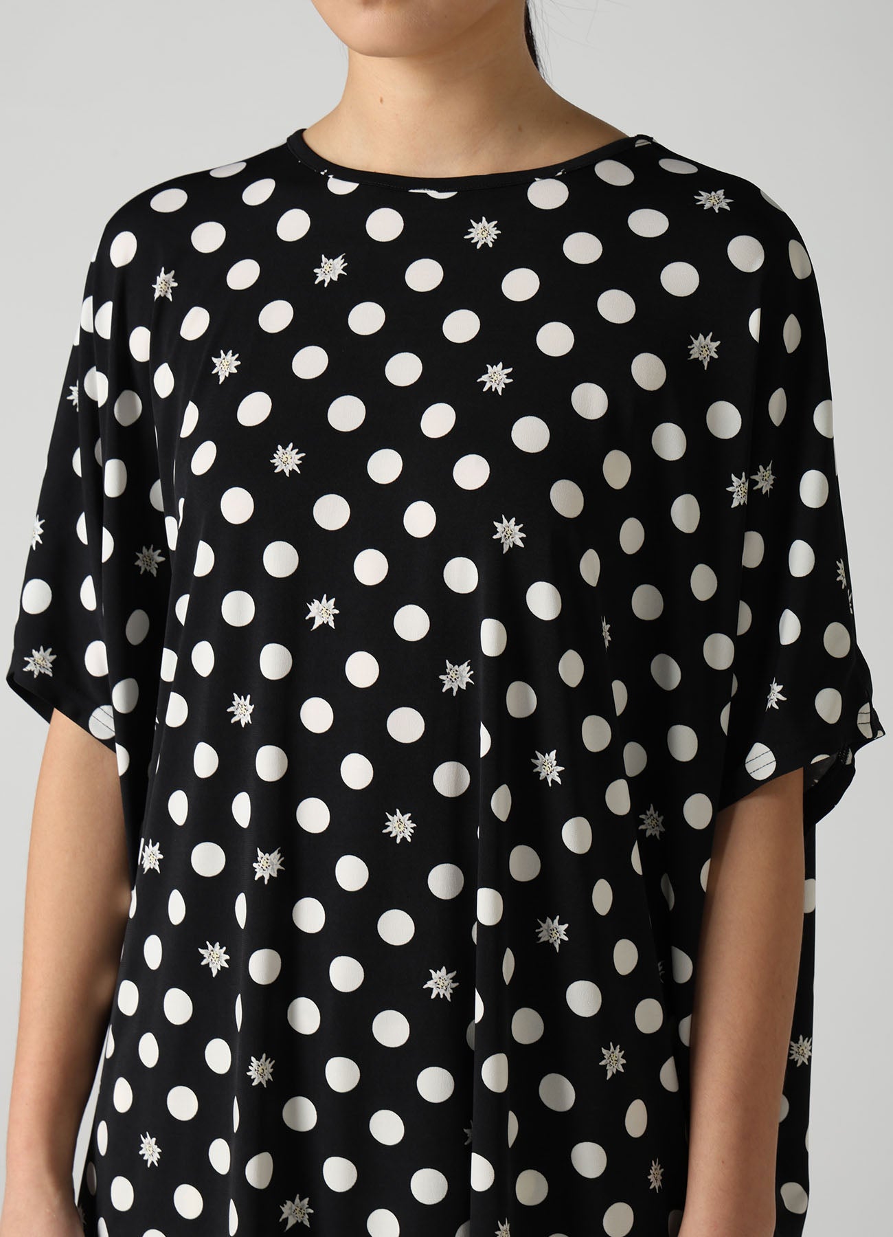 DOT FLOWER PRINT JERSEY OVERSIZED T-SHIRT