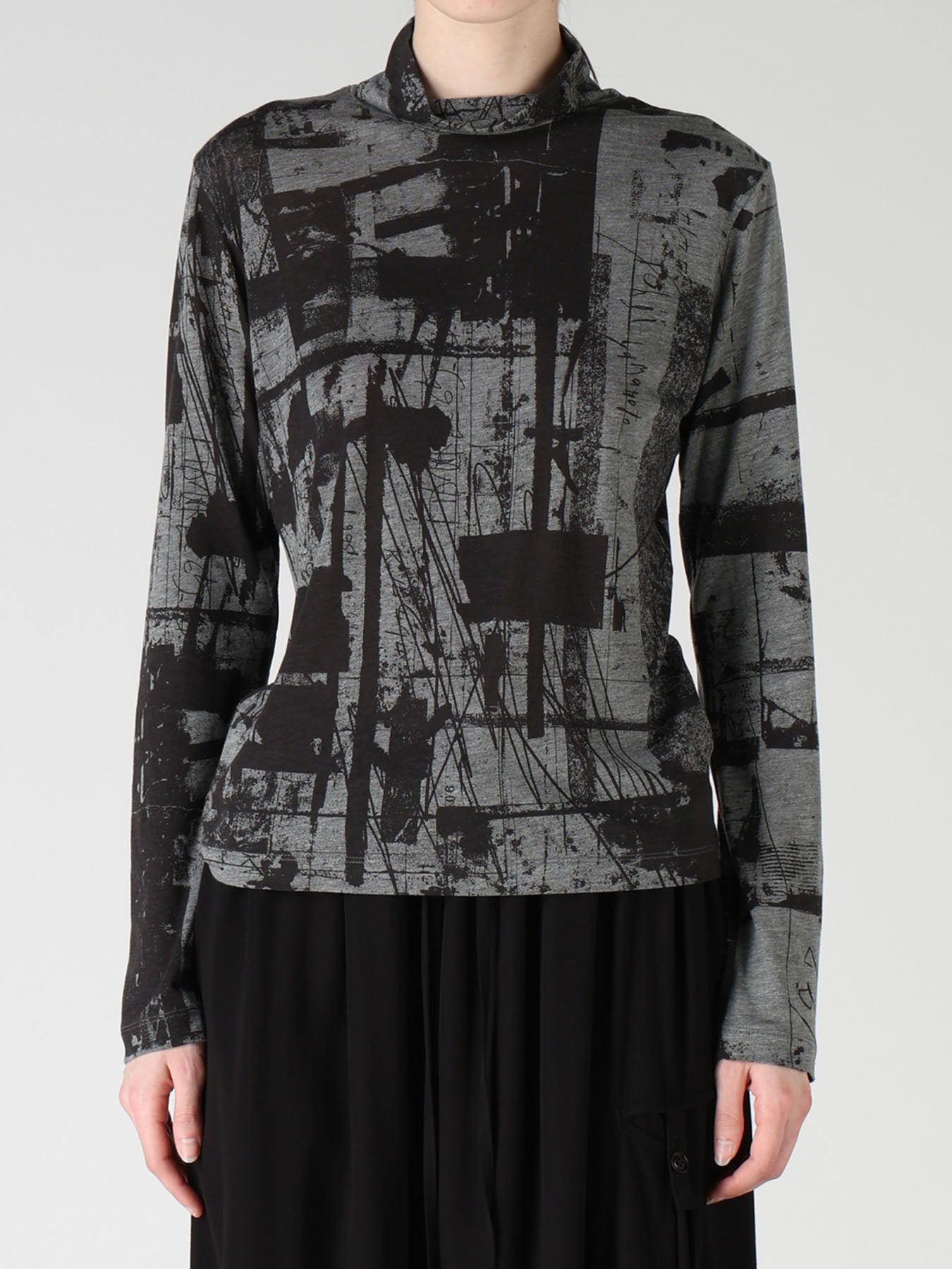 "DESOLATE CITY" JERSEY LONG SLEEVE HIGH NECK T-SHIRT