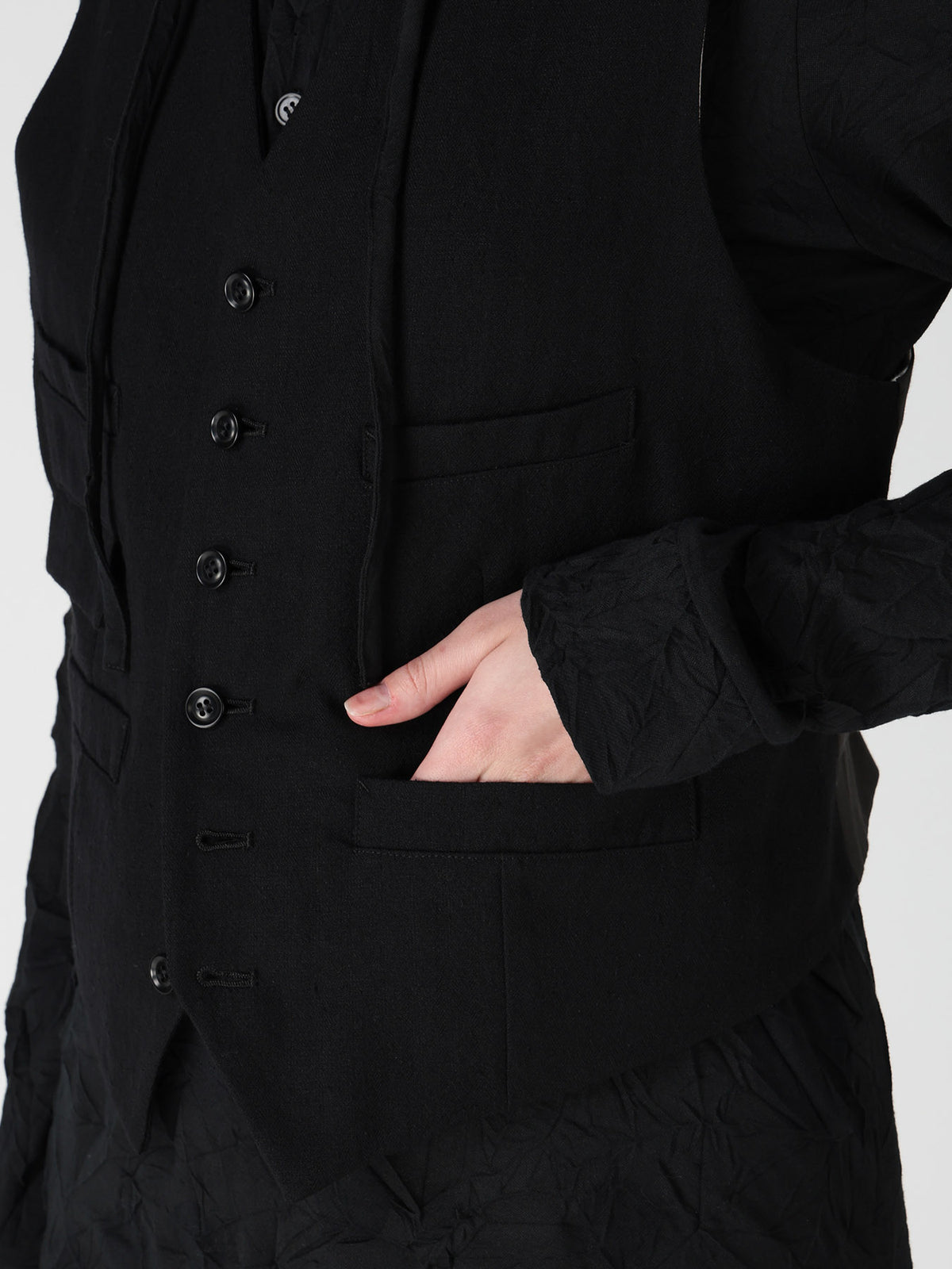 HERRINGBONE COLLARLESS VEST