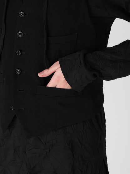 TA/PE CREPE DE CHINE COLLARLESS VEST