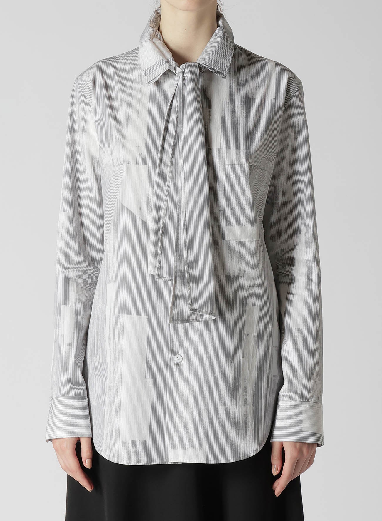 TYPEWRITER STRIPE BOW COLLAR BLOUSE