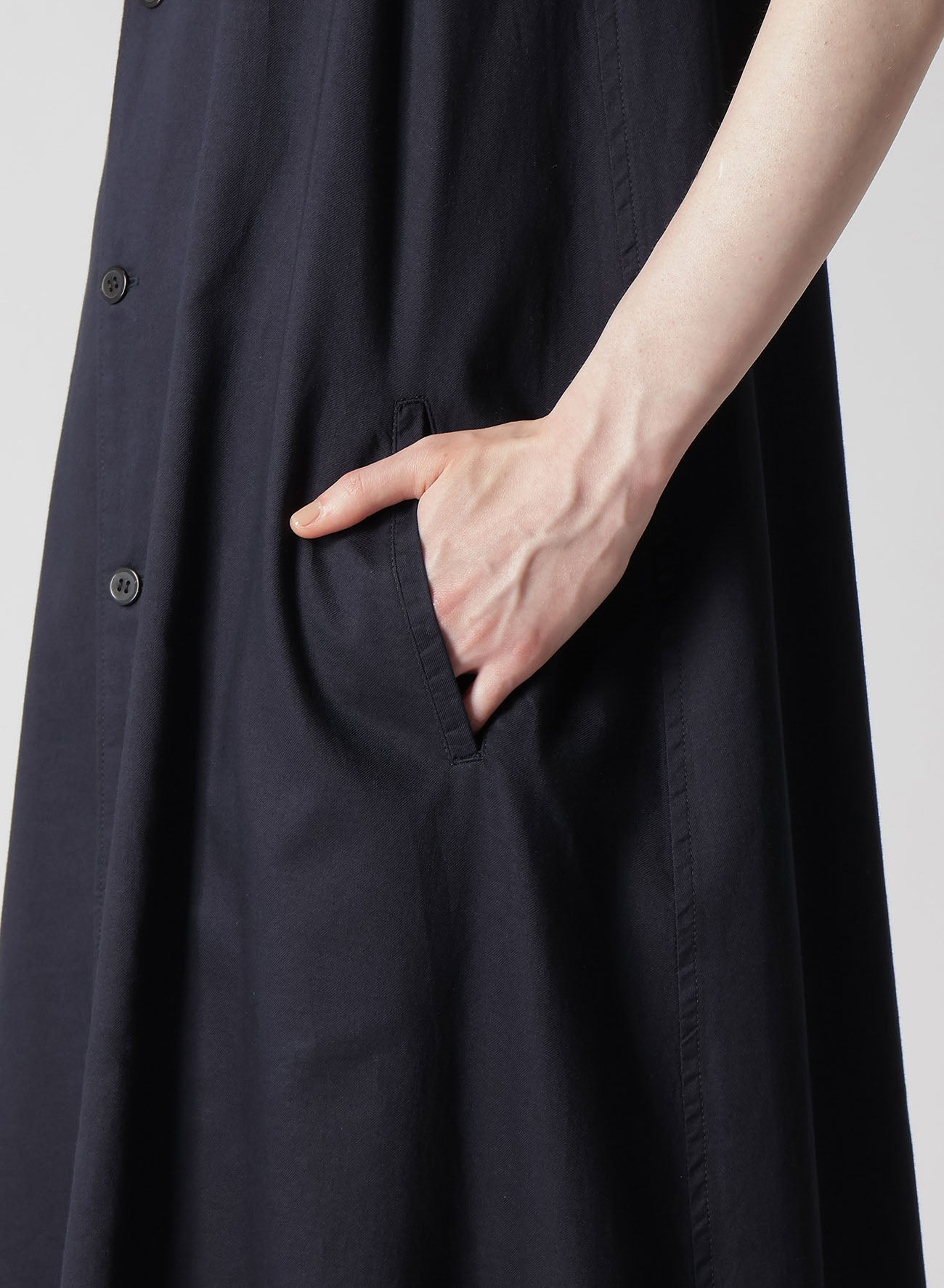 [Y's BORN PRODUCT] THIN COTTON TWILL SLEEVELESS DRESS