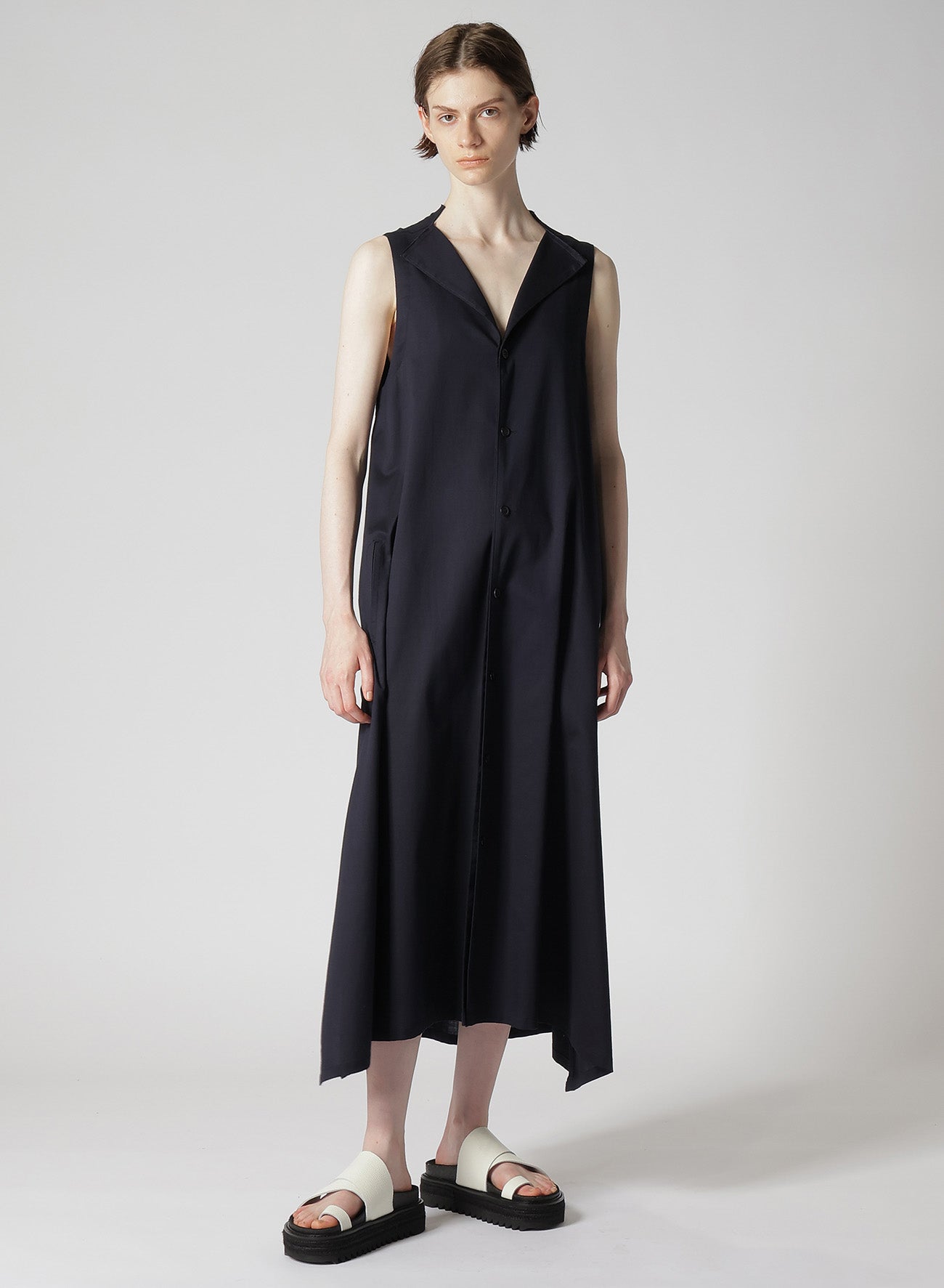 [Y's BORN PRODUCT] THIN COTTON TWILL SLEEVELESS DRESS