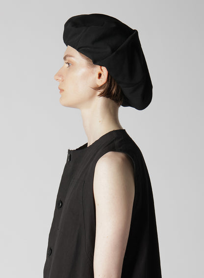 WOOL GABARDINE BERET WITH TUCKS