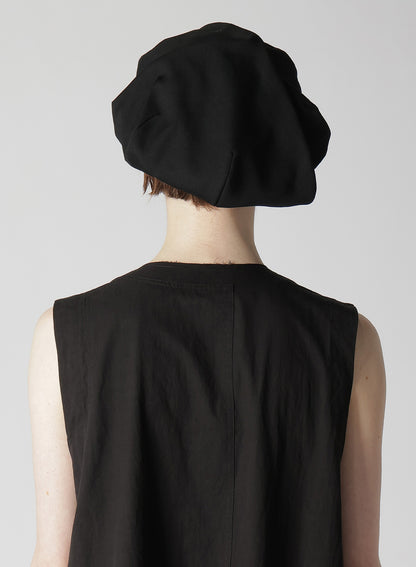 WOOL GABARDINE BERET WITH TUCKS