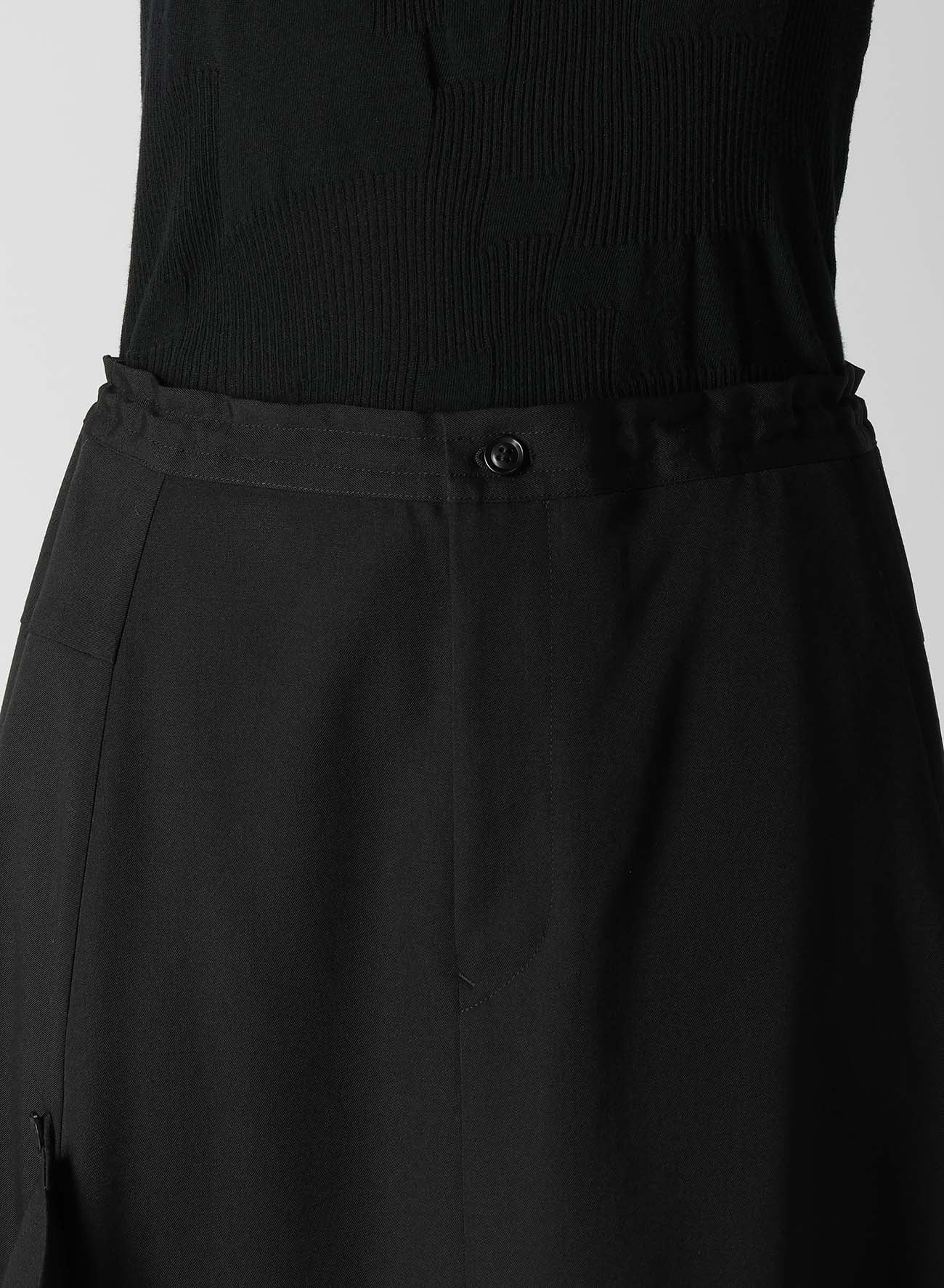 WOOL GABARDINE RIGHT SIDE FLAP SKIRT