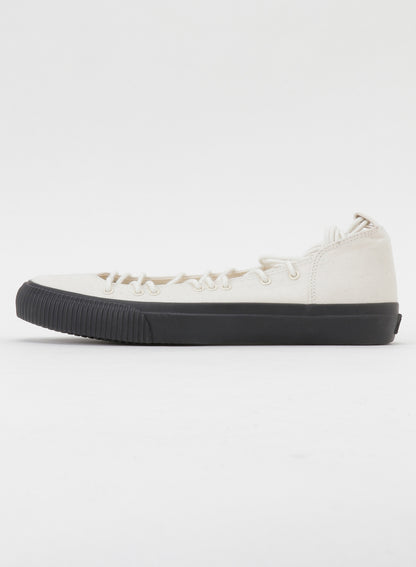 NO.9 CANVAS LACE-UP SNEAKERS