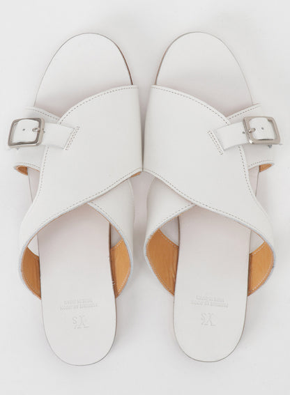 SEMI GLOSS TANNED LEATHER FLAT SANDALS