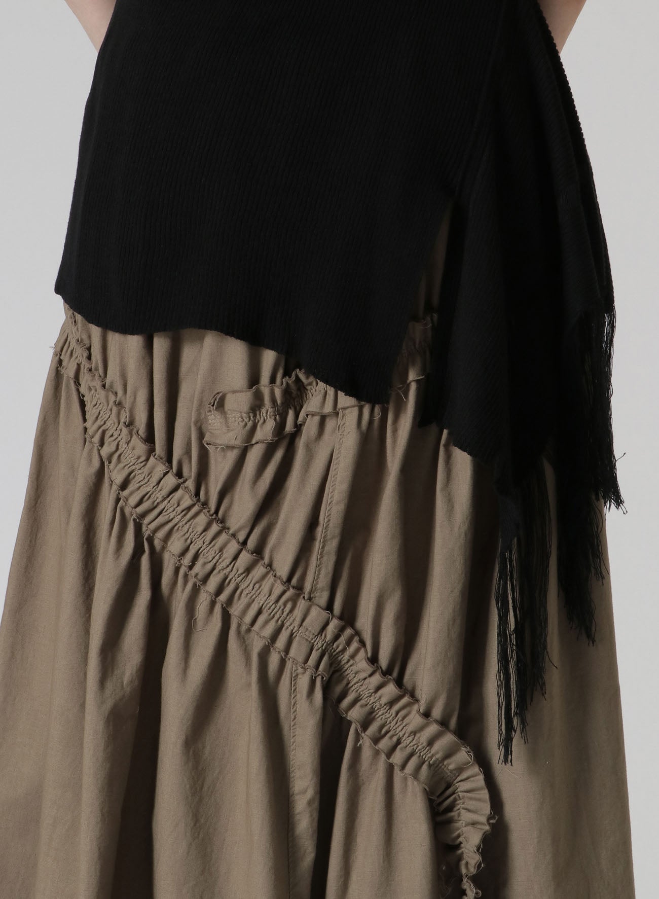 WHOLEGARMENT RIB FRINGE NO SLEEVE PULLOVER