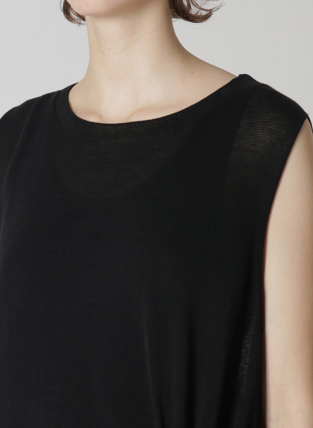 PLAIN STITCH / CHAIN STITCH "WHOLEGARMENT" SLEEVELESS TOP