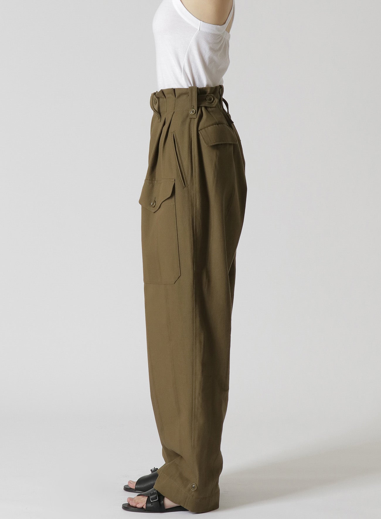 DOBBY CHINO PANTS WITH LEFT FLAP POCKET